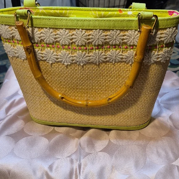 Lilly Pulitzer Green and Cream Straw Tote with Bamboo Handles - Picture 3 of 13